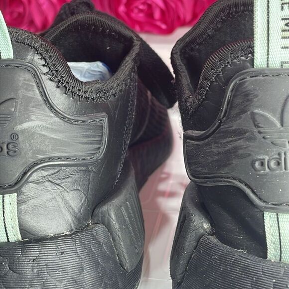 Adidas NMD R1 Mint Glow‎ Black 2018 AQ1102 for women Size 6 - Picture 10 of 14